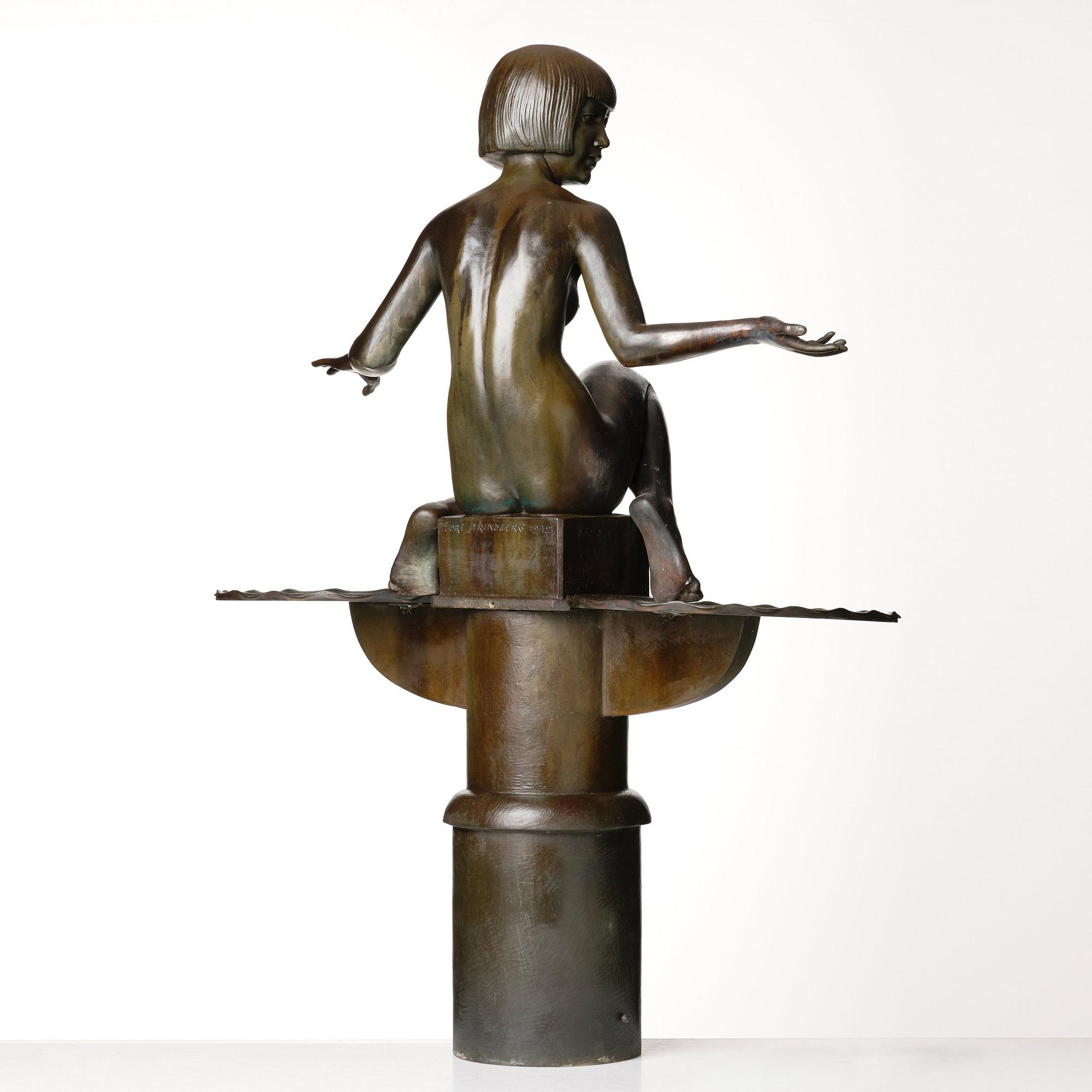 Tore Strindberg, "Flicka med fågelbad" (Girl with birdbath).