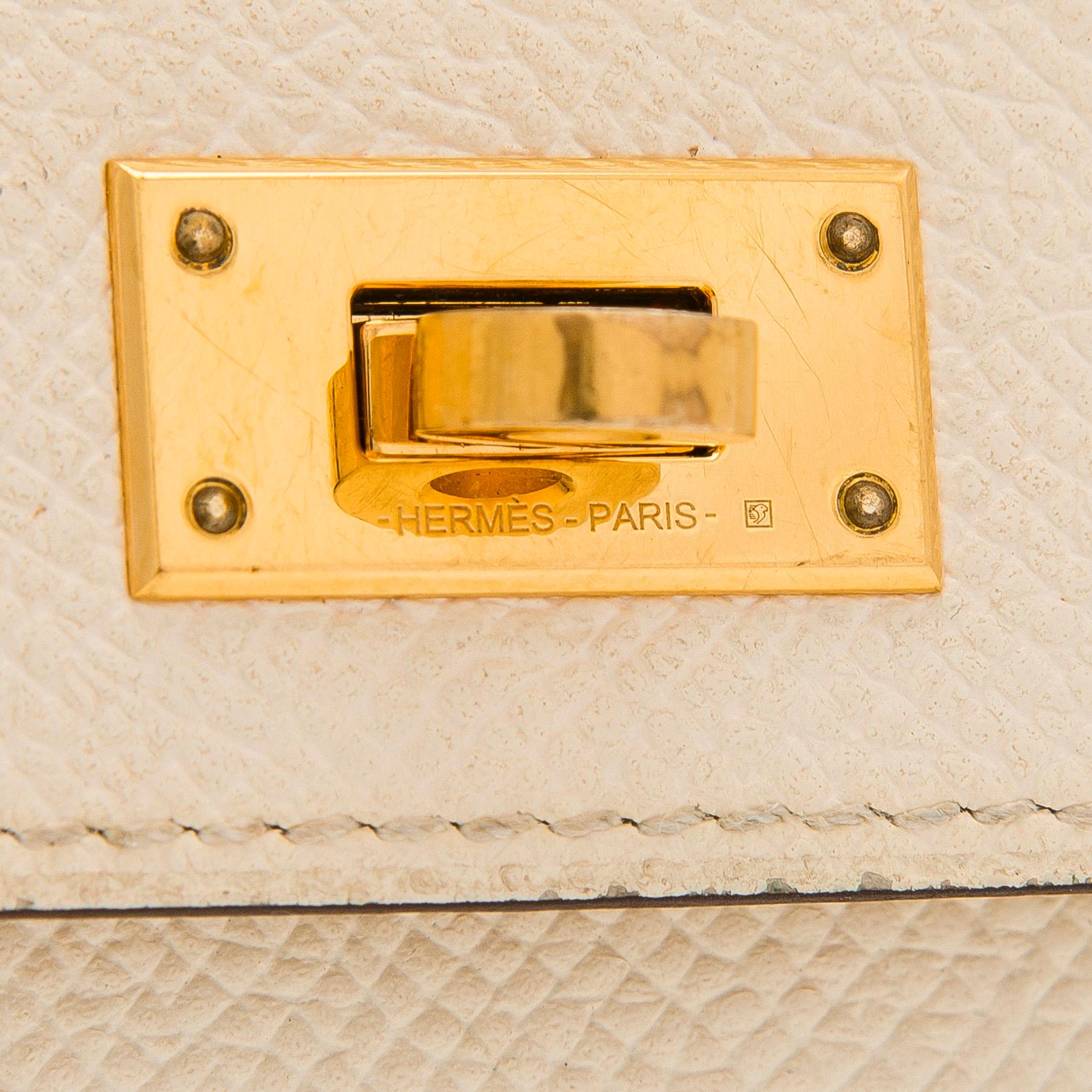 Hermès, plånbok "Kelly Pocket Compact" 2022.