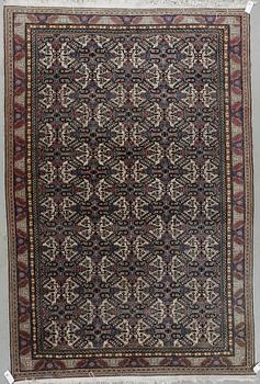 MATTA, old, möjligen Bidjar. Ca 296x197 cm.