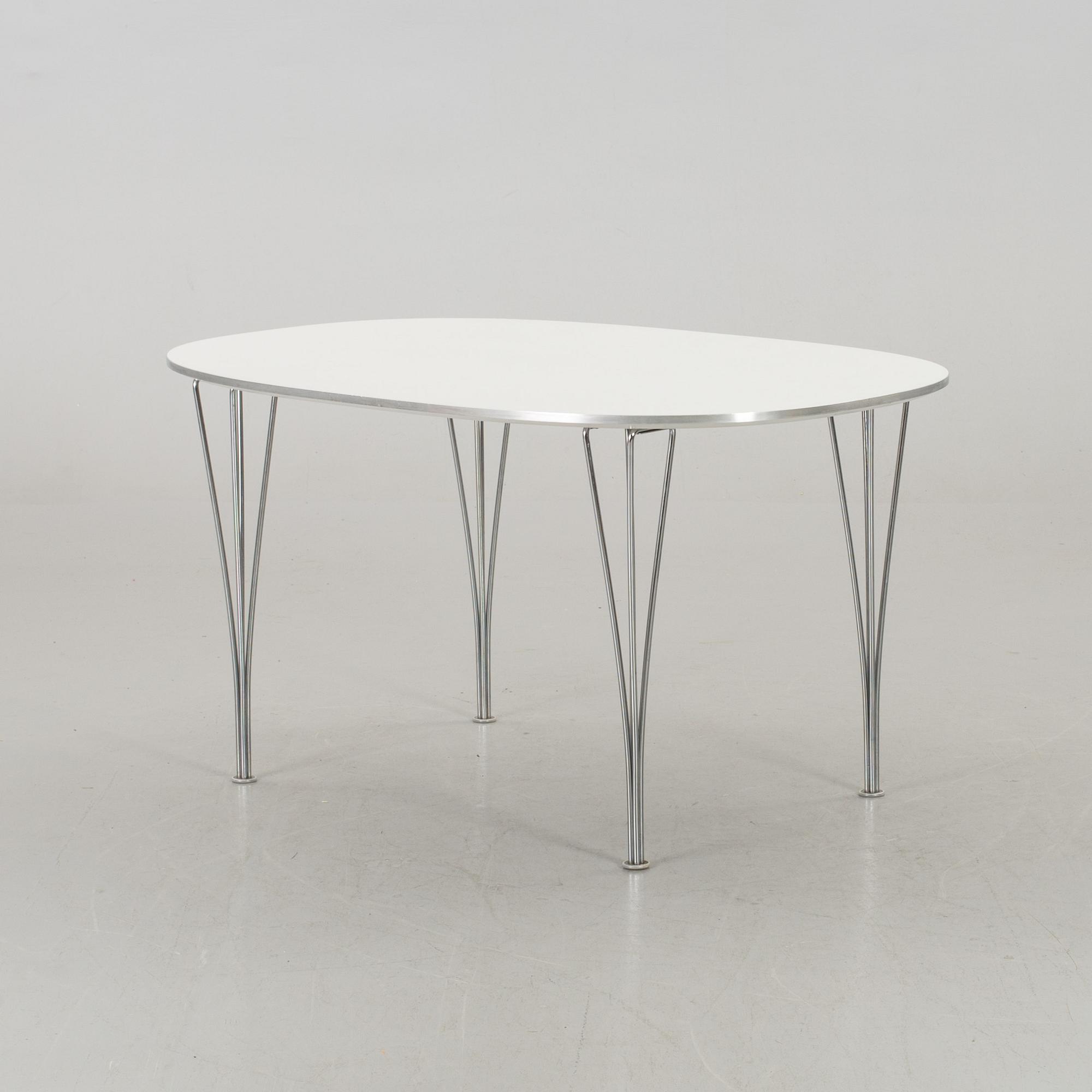 BRUNO MATHSSON OCH PIET HEIN, bord, "Superelips", Fritz Hansen, Danmark 1900-talets senare del.