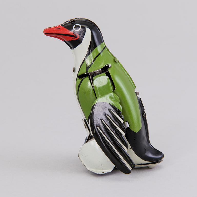 ARNOLD, motorcykel, "Mac 700", Tyskland 1950-tal och JOUSTRA, "Gigi" Frankrike 1950-tal, båda i originalförpackning.