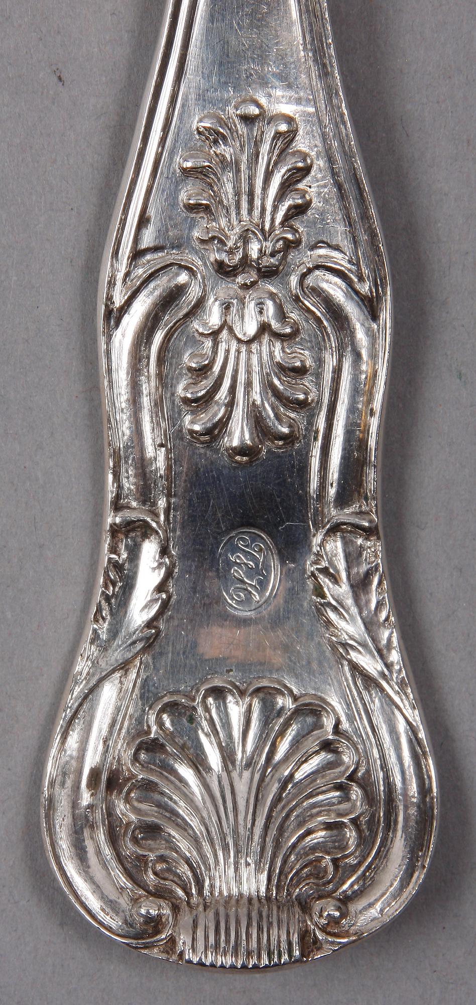 RAGUSKED, silver, Gustaf Theodor Folcker, Stockholm. 1852. Vikt ca 110 gram.