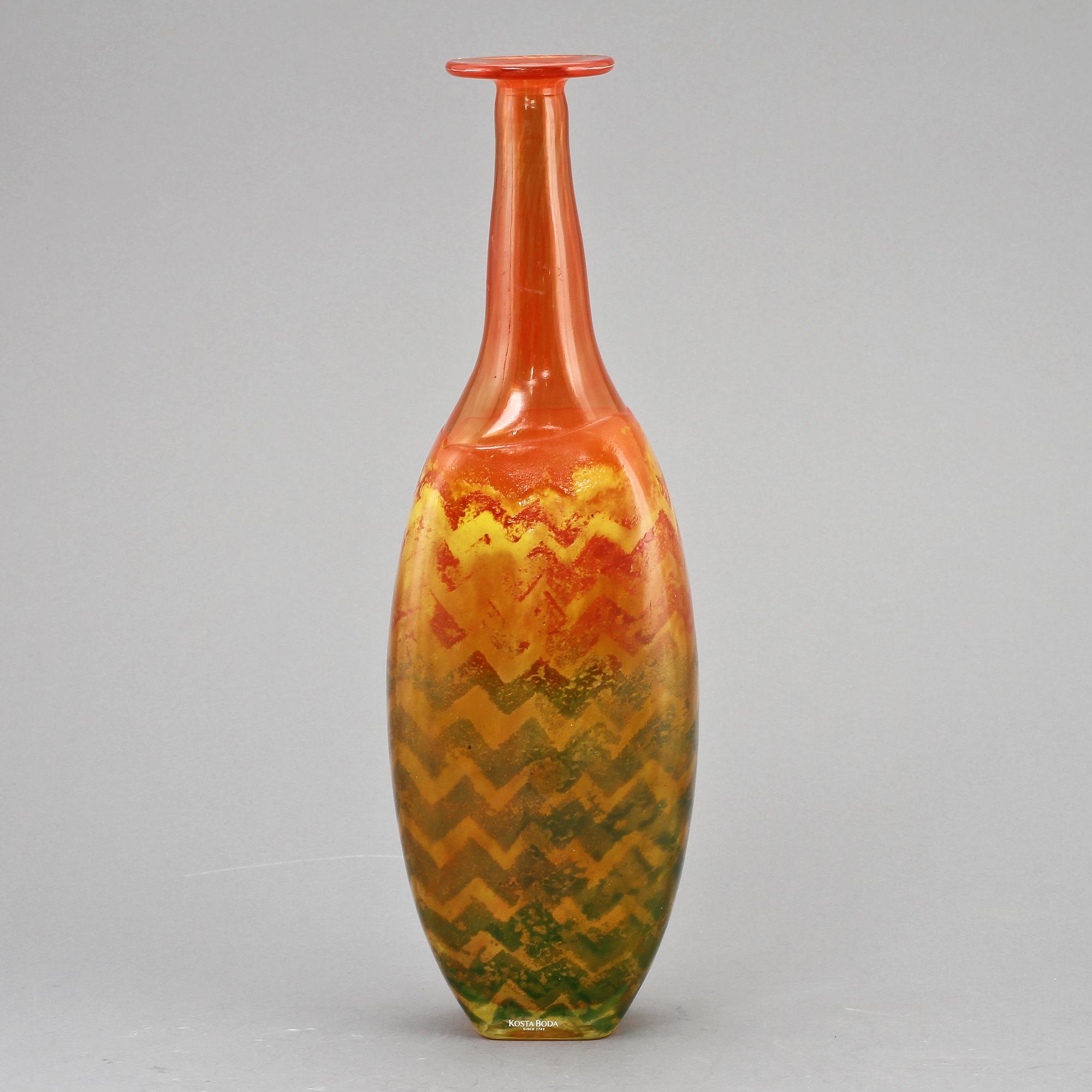 VAS, glas, Kjell Engman, Kosta Boda, sign.