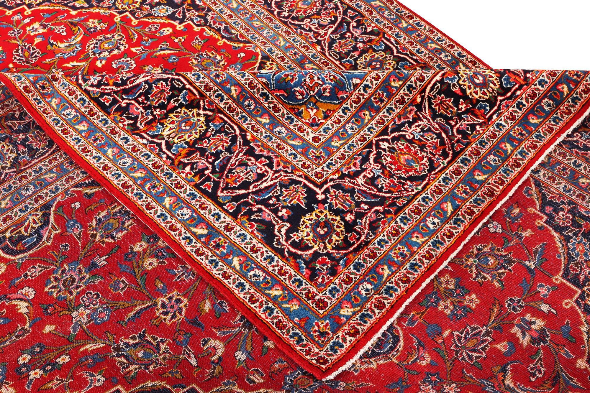 A Keshan carpet, c. 380 x 255 cm.