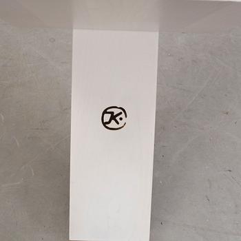 HYLLA, "Pilaster", John Kandell, Källemo, 2000-tal.