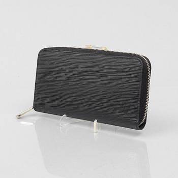Louis Vuitton, wallet, 2018.