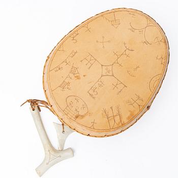 Thore Sunna, drum, Goavddis, signed with hammer and pointer.