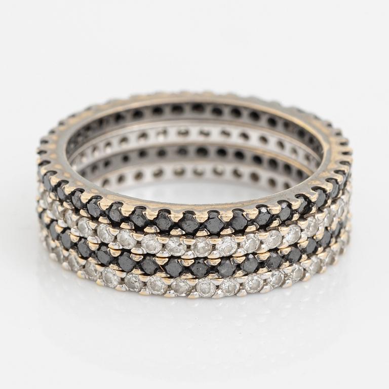Rings 4 pcs, 18K white gold with brilliant-cut diamonds.