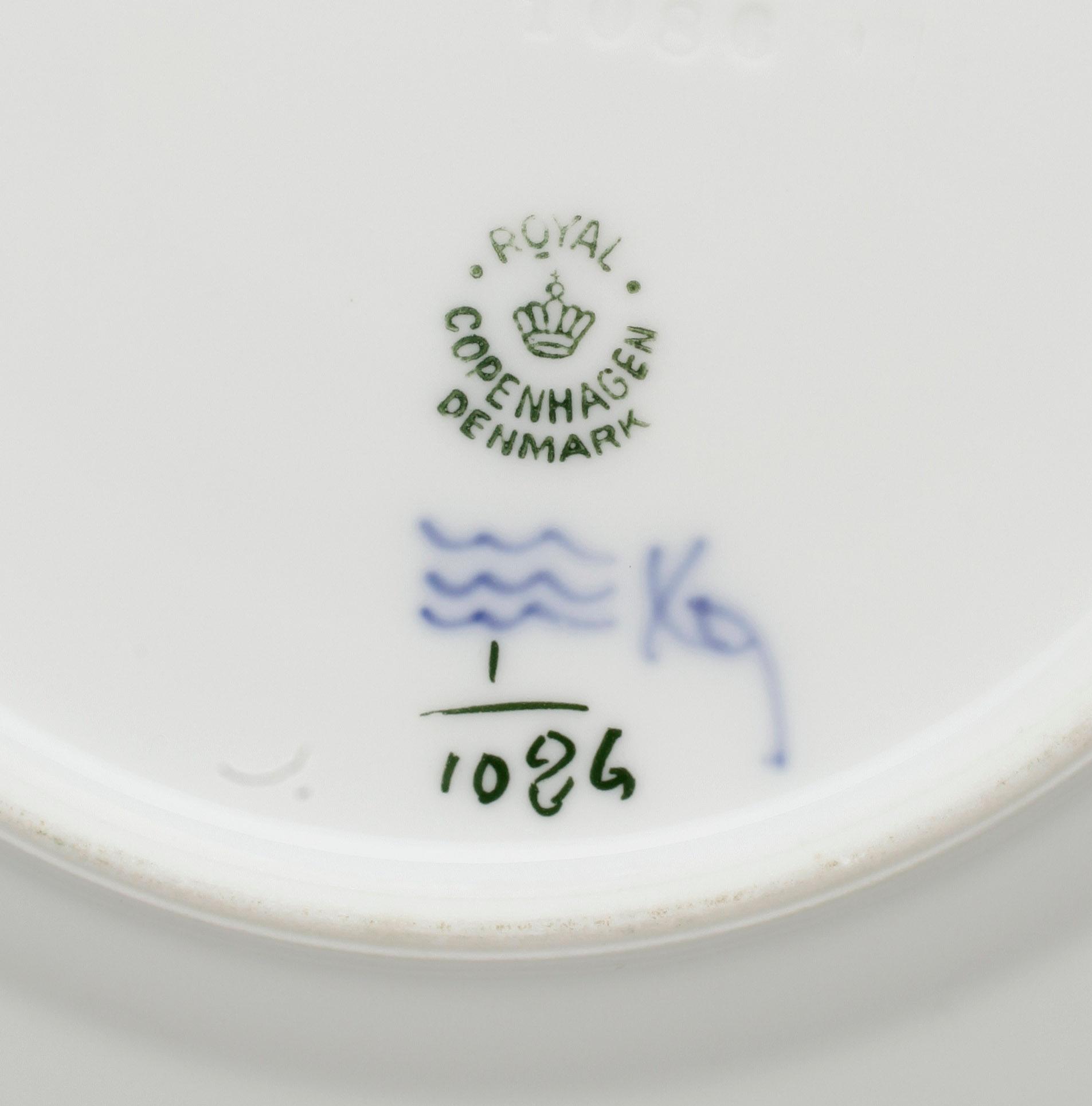 SERVISDELAR, 13 delar, porslin, Royal Copenhagen, "Musselmalet", 1900-tal.