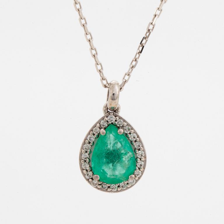 Emerald and diamond necklace.
