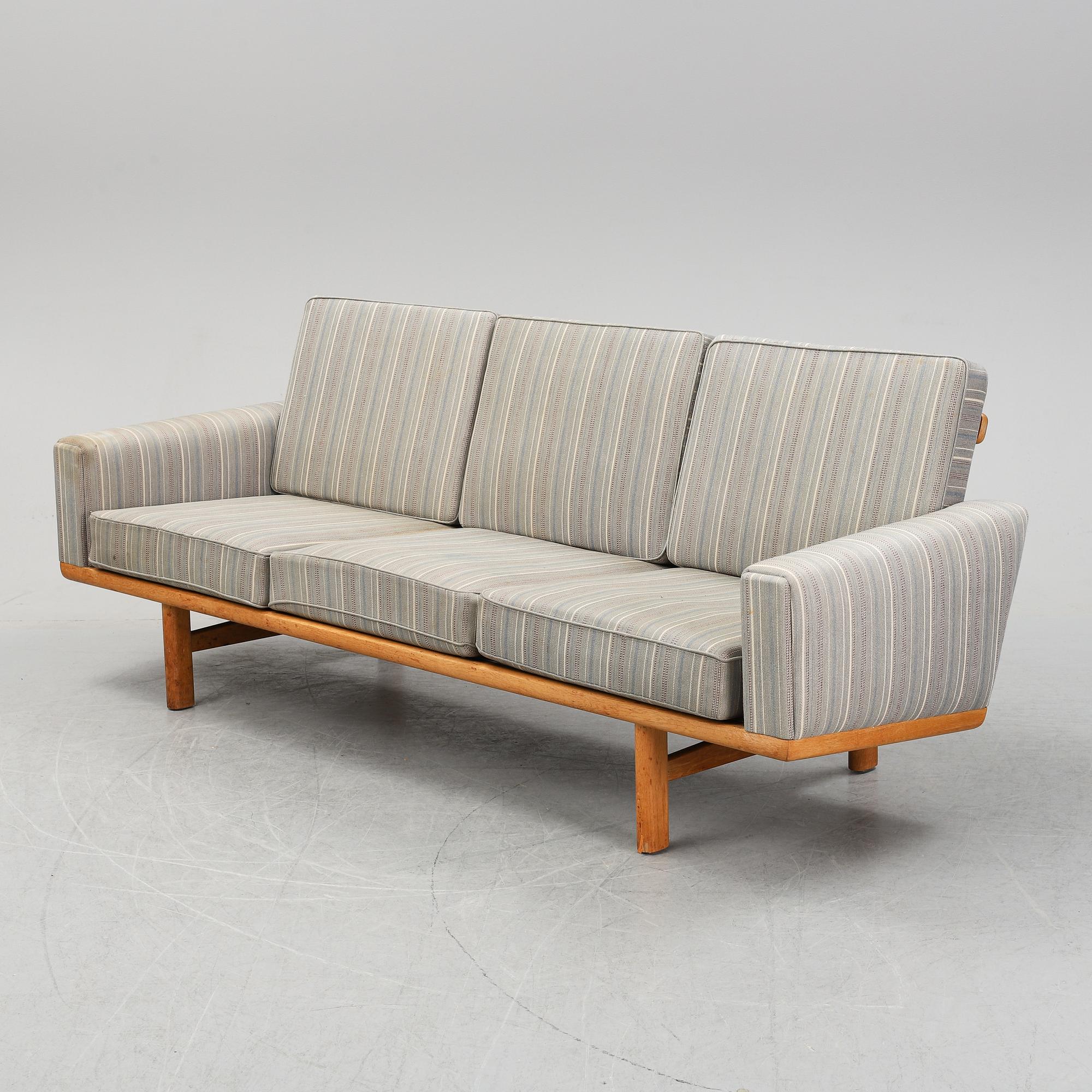 An oak sofa, model no "GE-236" by hans J Wegner, second half of 20th century.