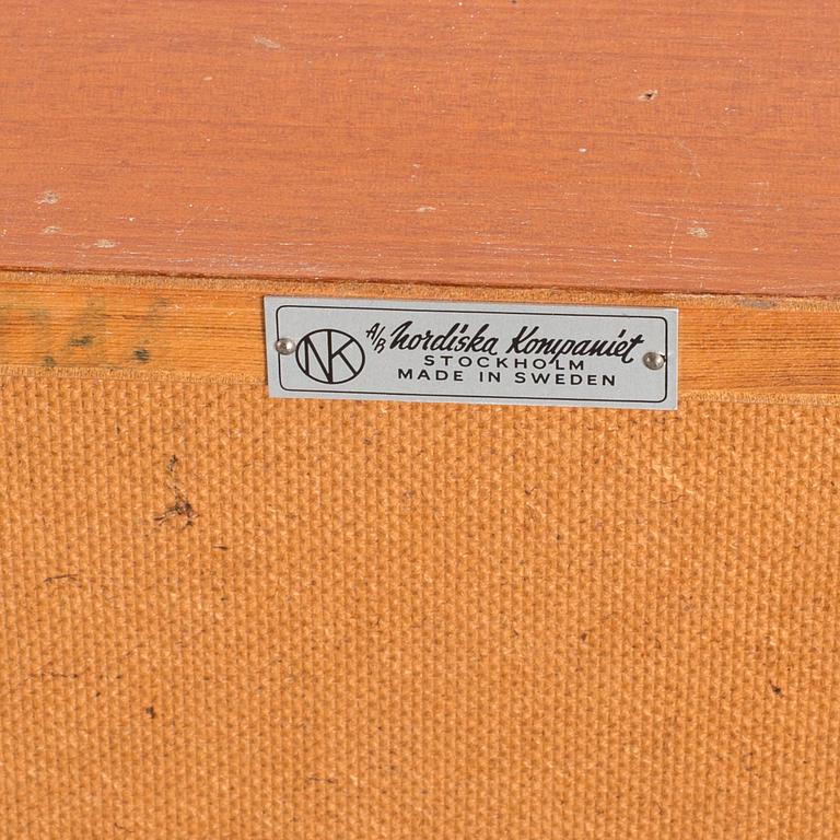 BYRÅ och SKÅP, 2 delar, "Futura"-serien, David Rosén, Nordiska Kompaniet, 1900-talets mitt.