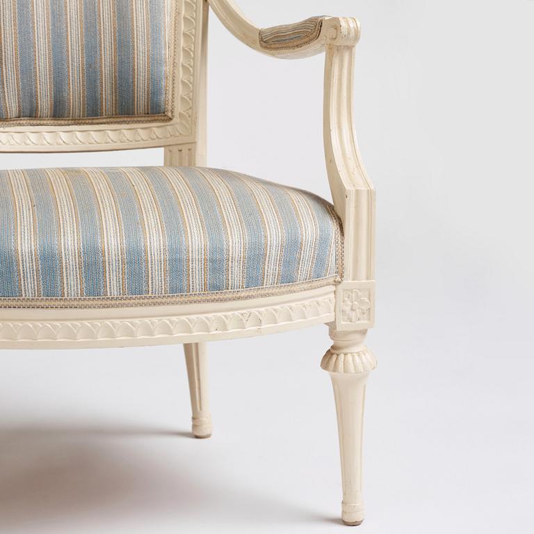 A pair of Gustavian armchairs, second part of the 18th century.