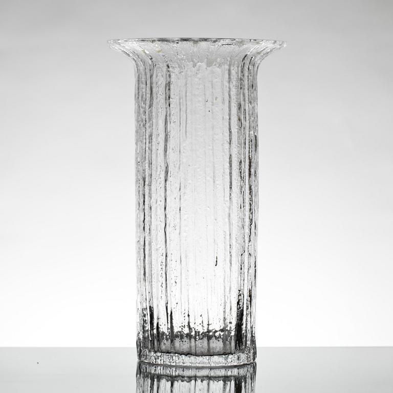 VAS, glas. Timo Sarpaneva, signerad TS.