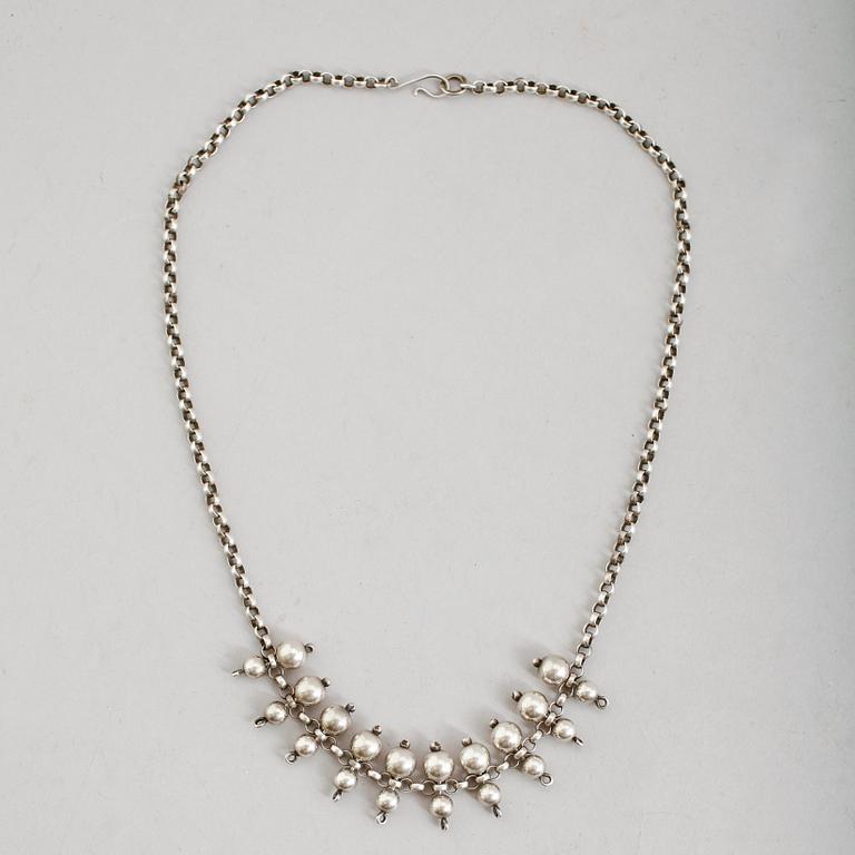 HALSBAND, silver, Ikka, Finland 1915. Vikt ca 29 gram.