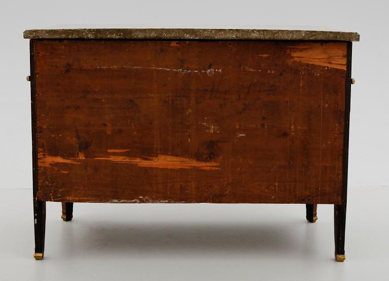 BYRÅ, gustaviansk stil, 1800-tal.