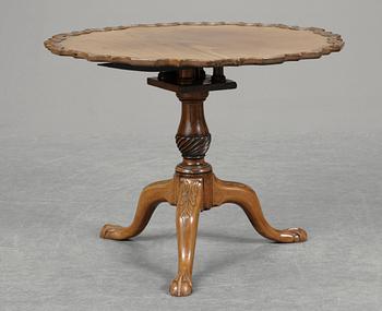 136. BORD. England 1700-tal.