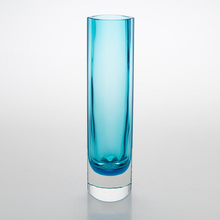 Kaj Franck, glass vase model 304, signed Nuutajärvi Notsjö.