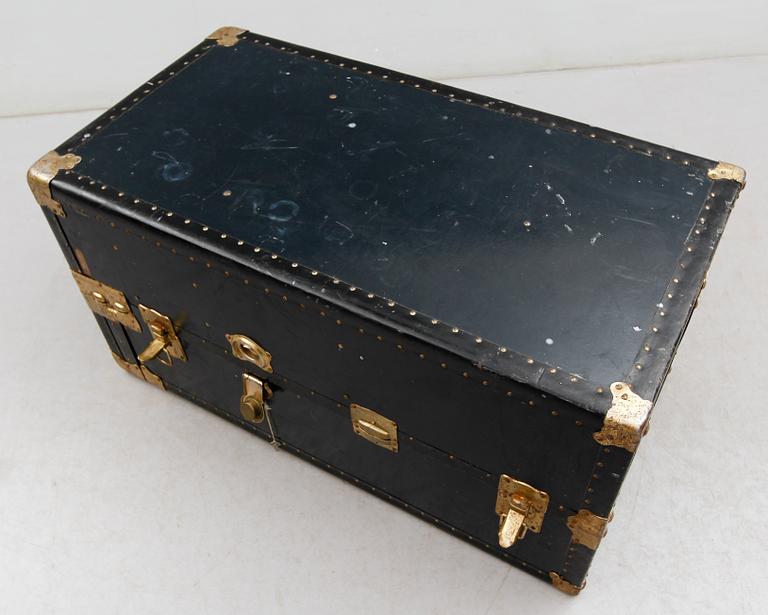 RESEKOFFERT, 1900-talets första hälft.