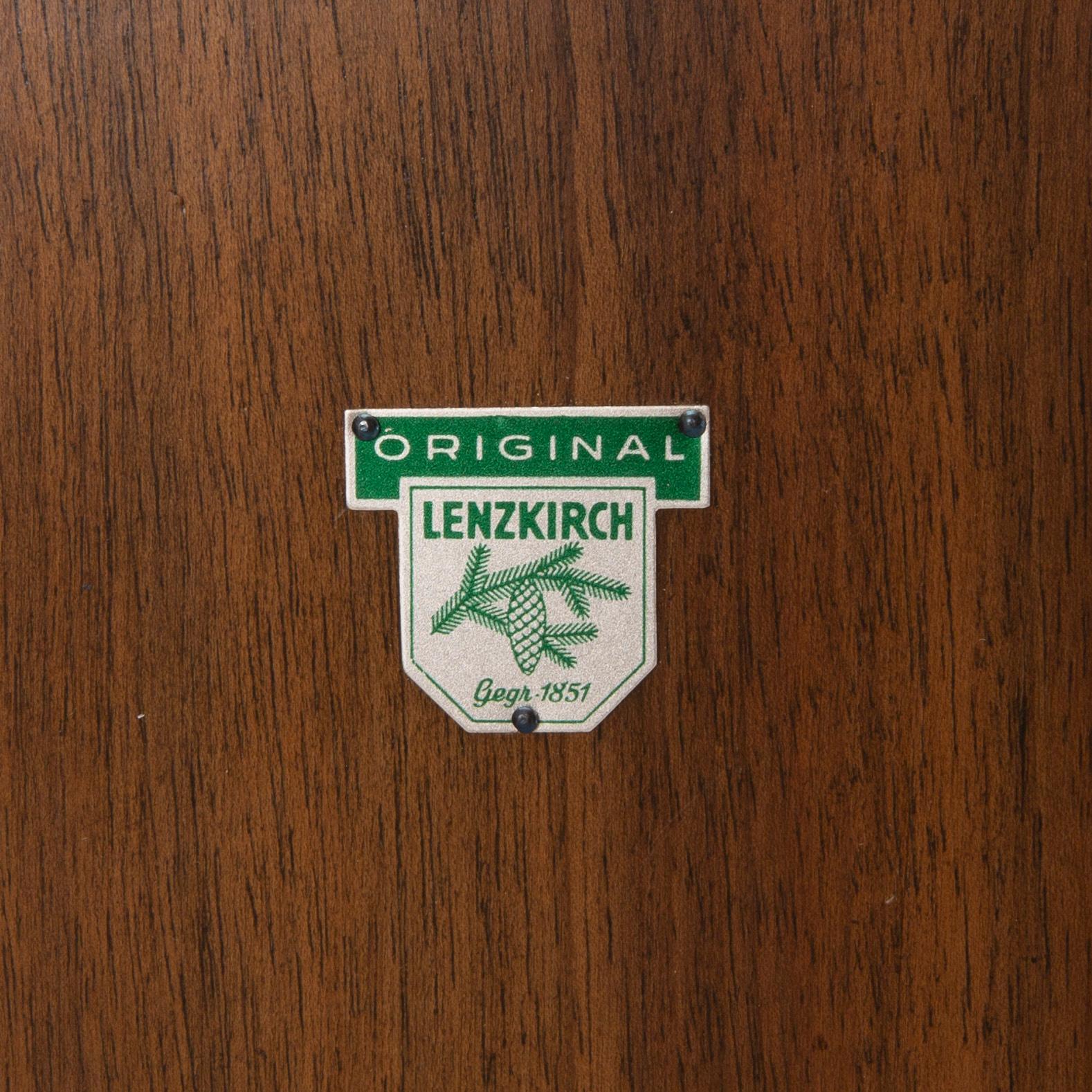 An Art Deco table clock, 1930's.