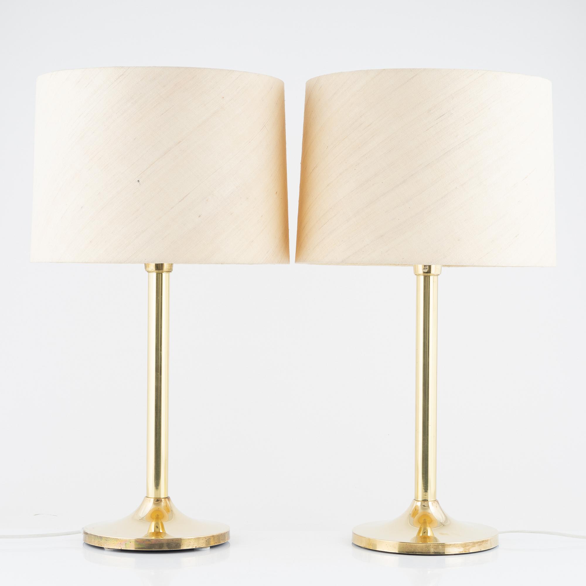 A pair of brass table lamps by Möllers Armatur, Eskilstuna, second half of the 20th century.