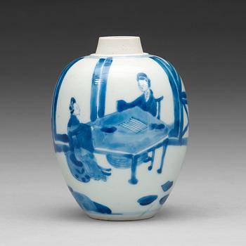 702. A blue and white tea caddy, Qing dynasty, Kangxi (1662-1722).