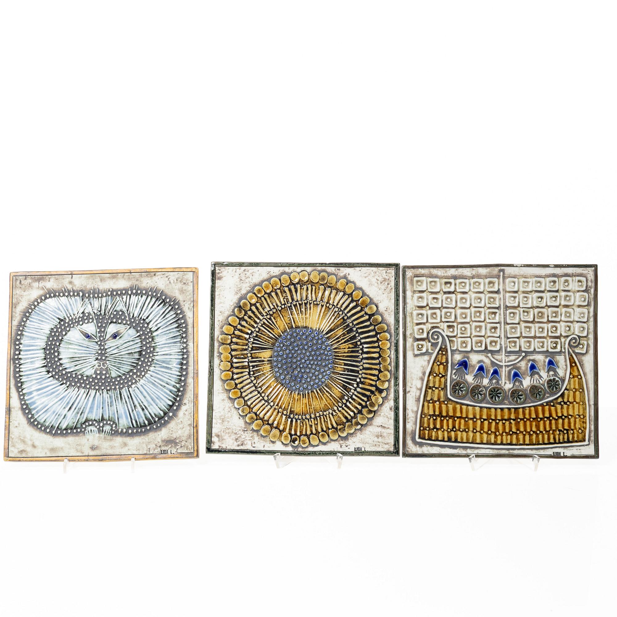 Lisa Larson, Three stoneware wall placques, Gustavsberg.