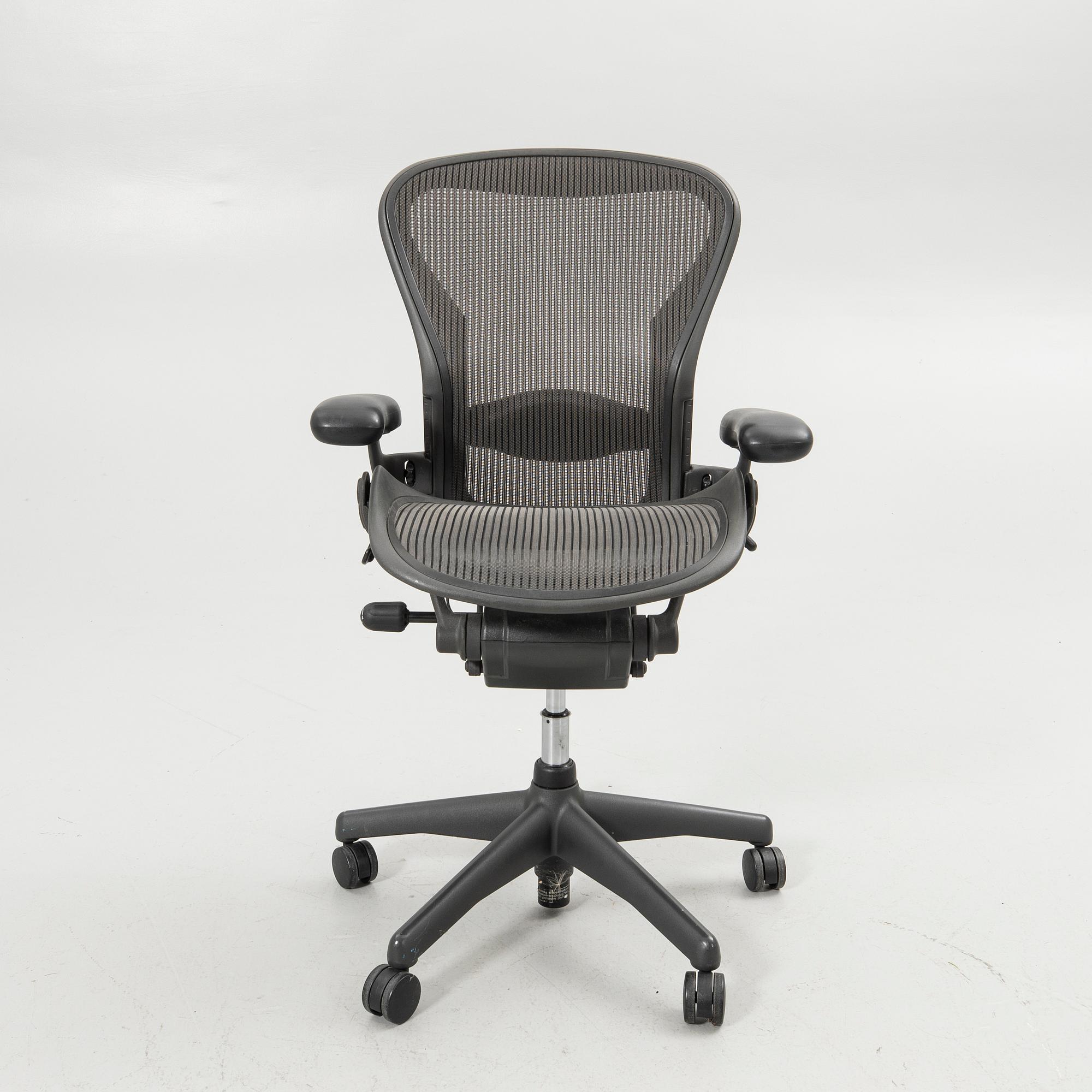 Don Chadwick/Bill Stump, office chair, “Aeron”, Herman Miller.