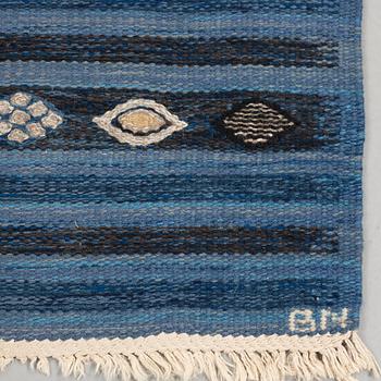 CARPET. "Blåbär". Tapestry weave. 132 x 89 cm. Signed AB MMF BN.