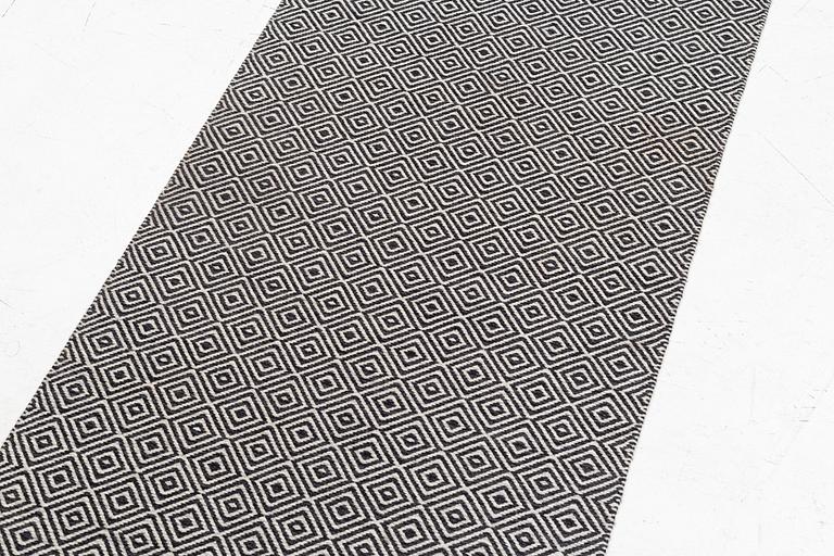 Gallery rug, Kasthall, 240 x 70 cm.