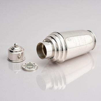 A silver cocktail shaker, mark of Nordisk silverkonst, Ramlösa, Sweden 1950.