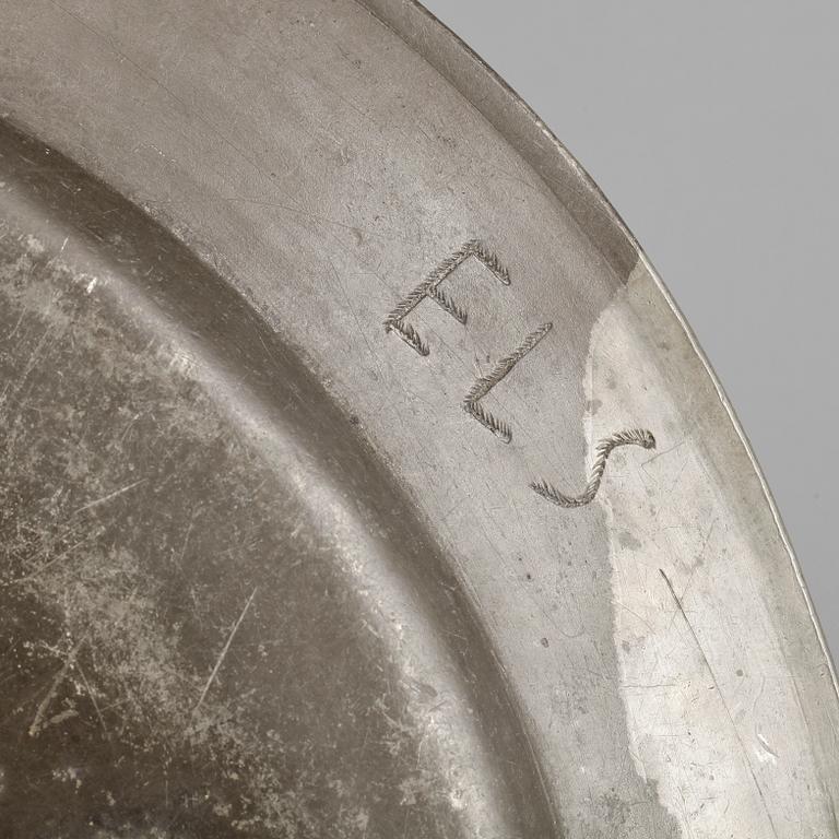 FAT samt GRÖTSKÅL, tenn, 1800-tal.