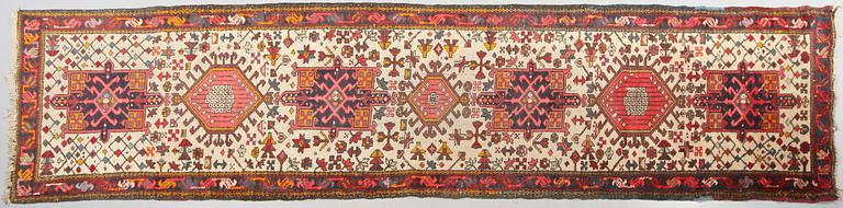 GALLERIMATTA, kaukasisk, old, 378 x 95 cm.