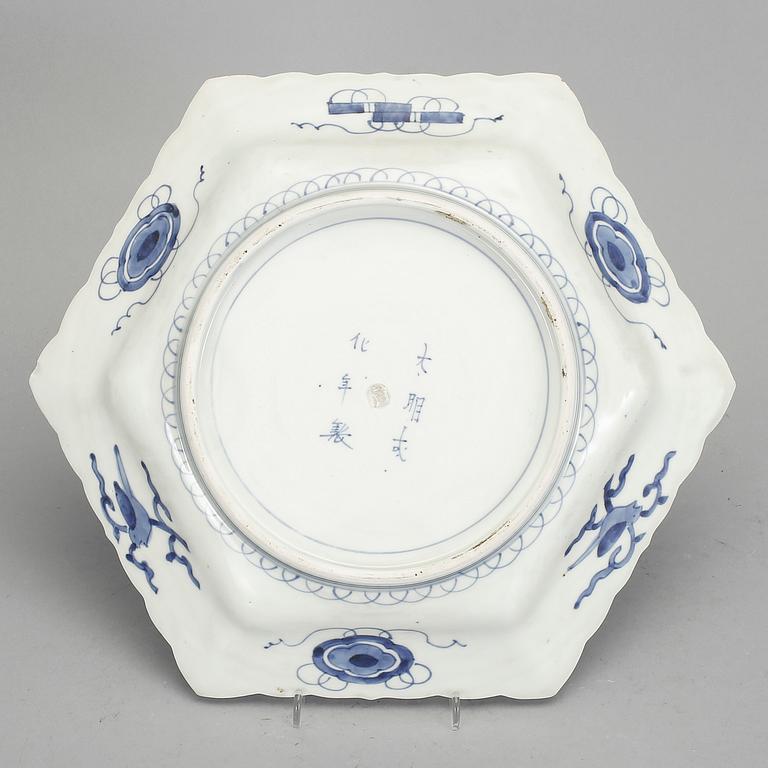 FAT, porslin, Japan, sent 1800-tal.