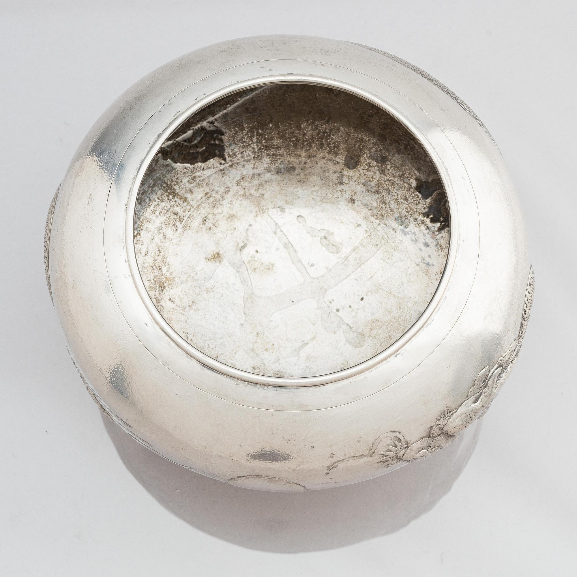 A Chinese silver bowl, Tuck Chung, Hwang Chang, Shanghai, early 20th century.
