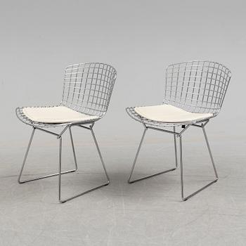 A pair of 'Side chair' chairs by Harry Bertoia for Knoll.