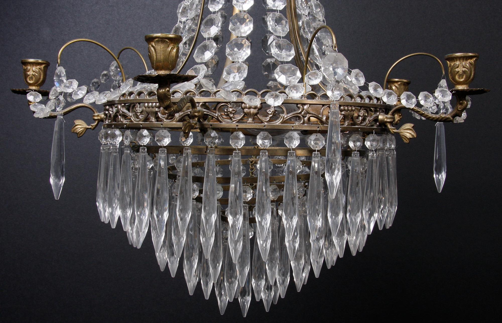 LJUSKRONA, empirstil, 1900-tal. H tot 80.