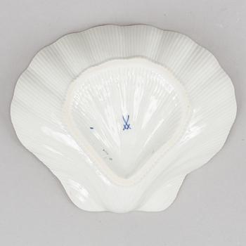 38 pieces, porcelain, Meissen, 1900's.