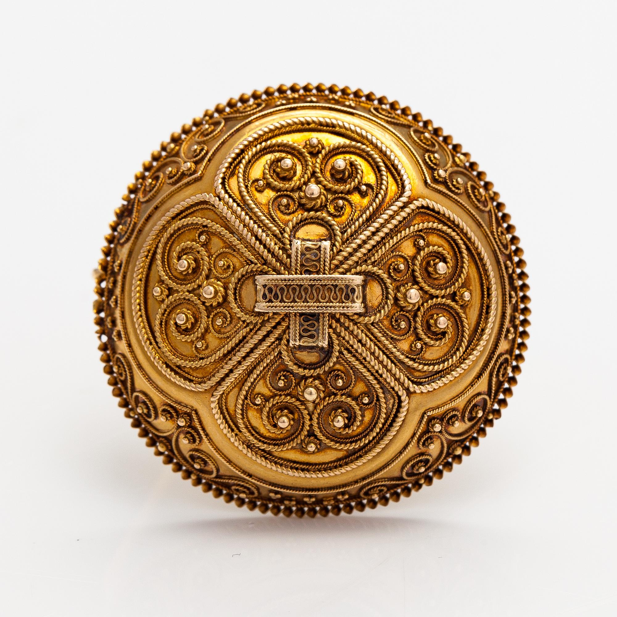 Otto Roland Mellin, An 18K gold brooch. Helsinki 1878.