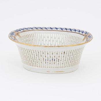 A group of Chinese blue and white porcelain, Qing dynasty and 20th Century. (eight pieces).