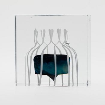 ÅRSKUB, glas, signerad Oiva Toikka, Nuutajärvi 1990, numrerad 963/2000.