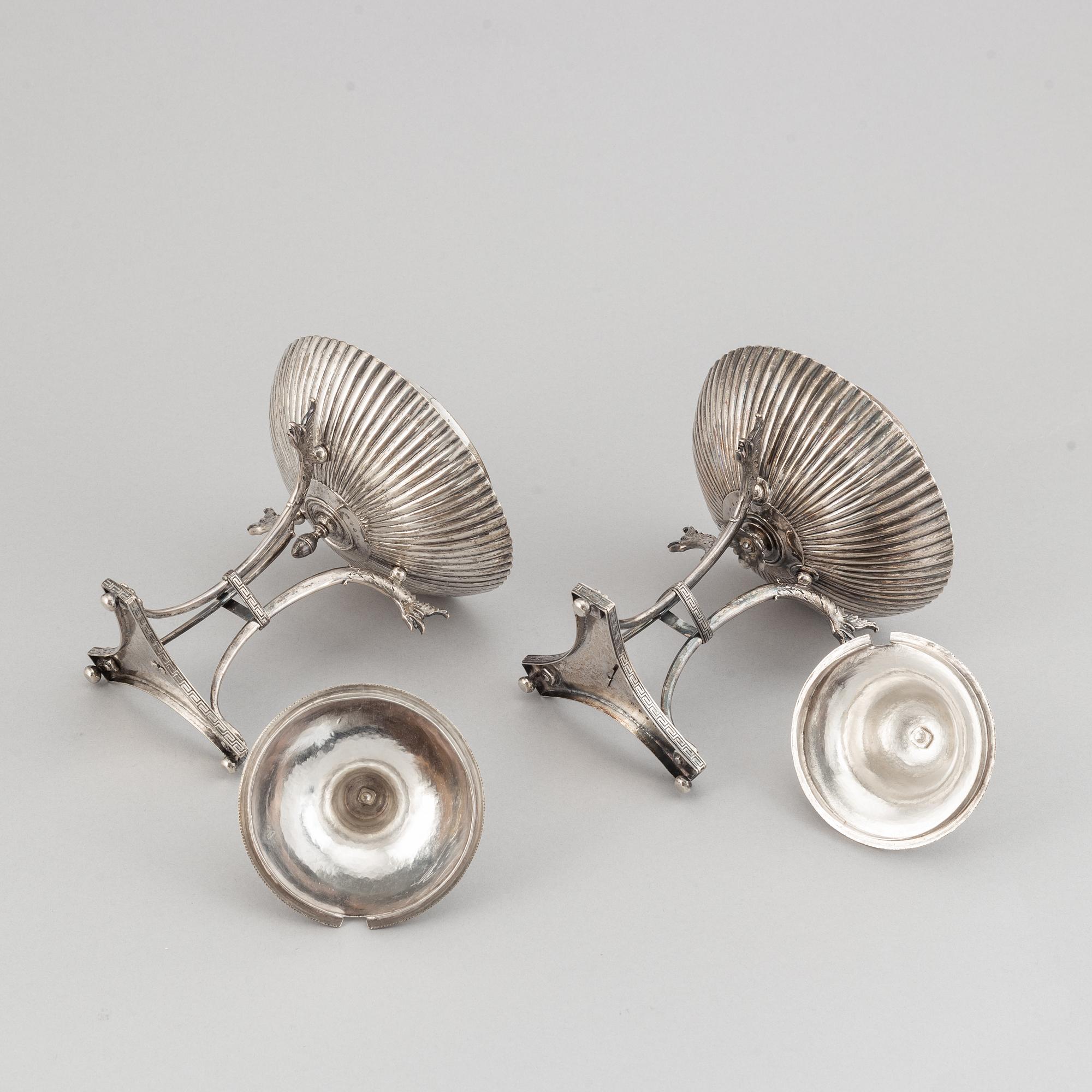 Adolf Zethelius, sockerskålar, 2 st snarlika, silver, Stockholm 1812 + 1819.