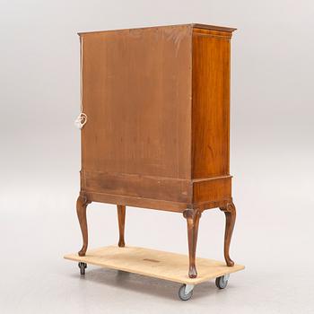 An 'Essex' drinks cabinet, Nordiska Kompaniet, 1947.