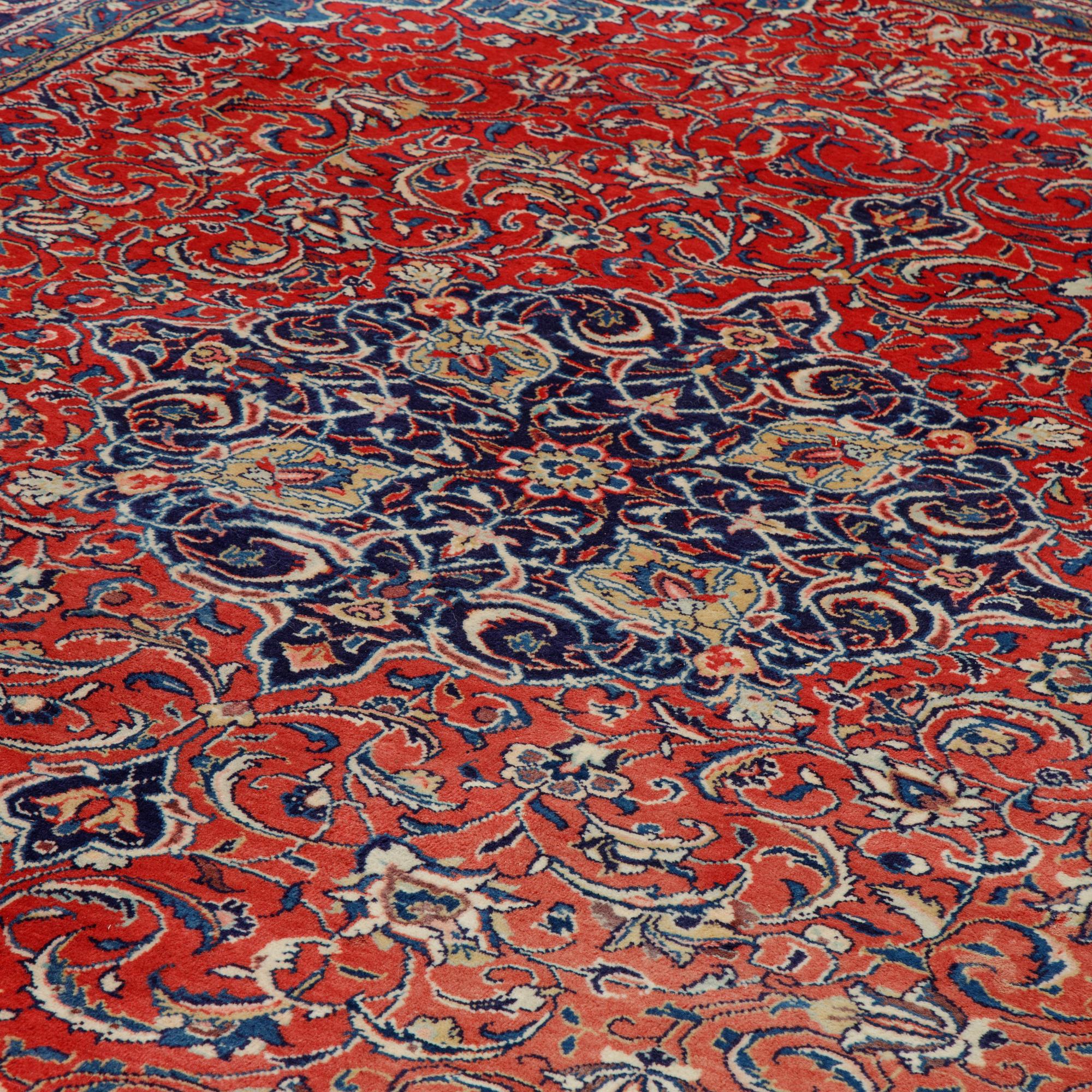 Matta, Sarouk/Mahal, ca 397 x 288 cm.