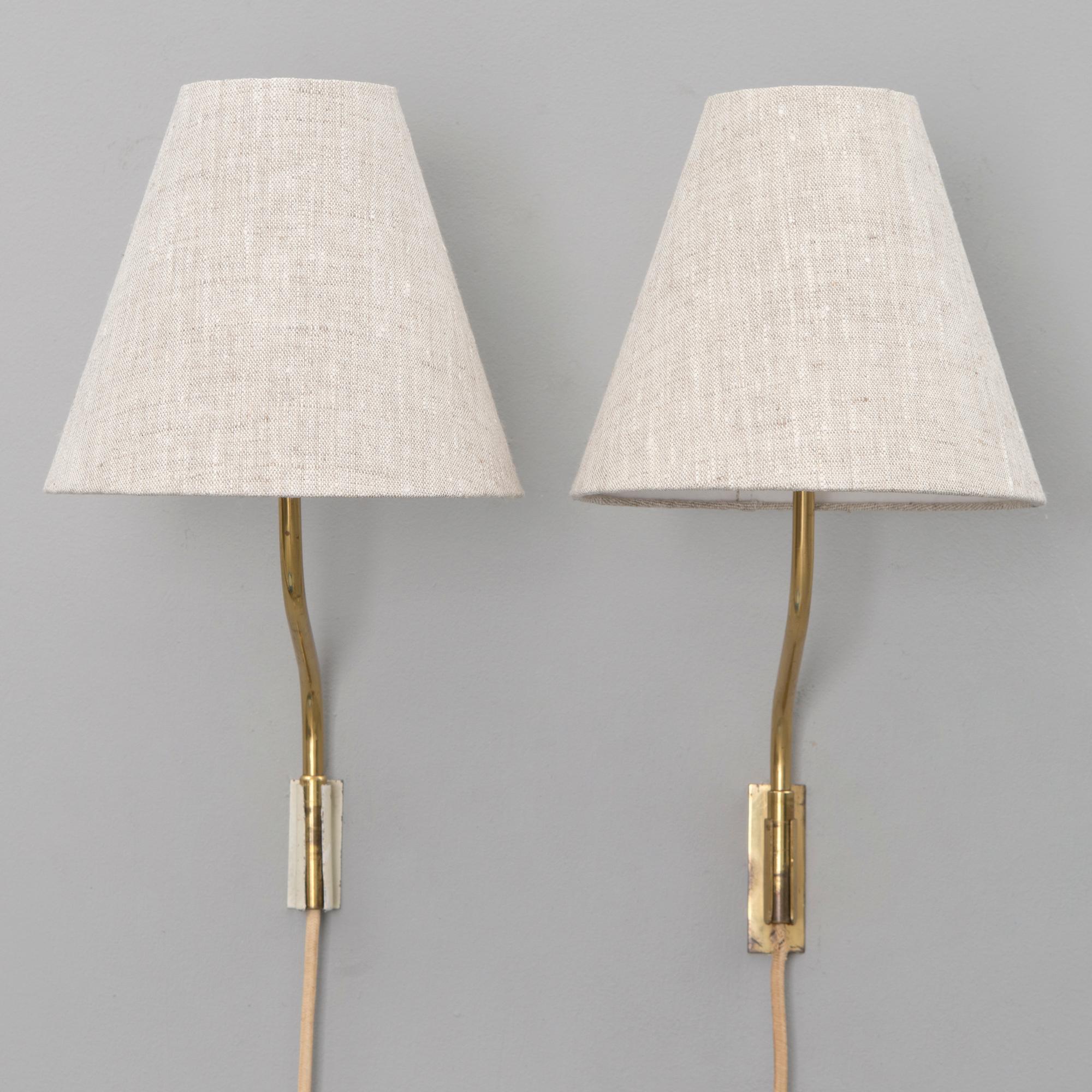 LISA JOHANSSON-PAPE, seinävalaisinpari, malli 3053, Stockmann Orno, 1900-luvun puoliväli.