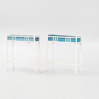 Blombord, ett par, omkring år 1900.