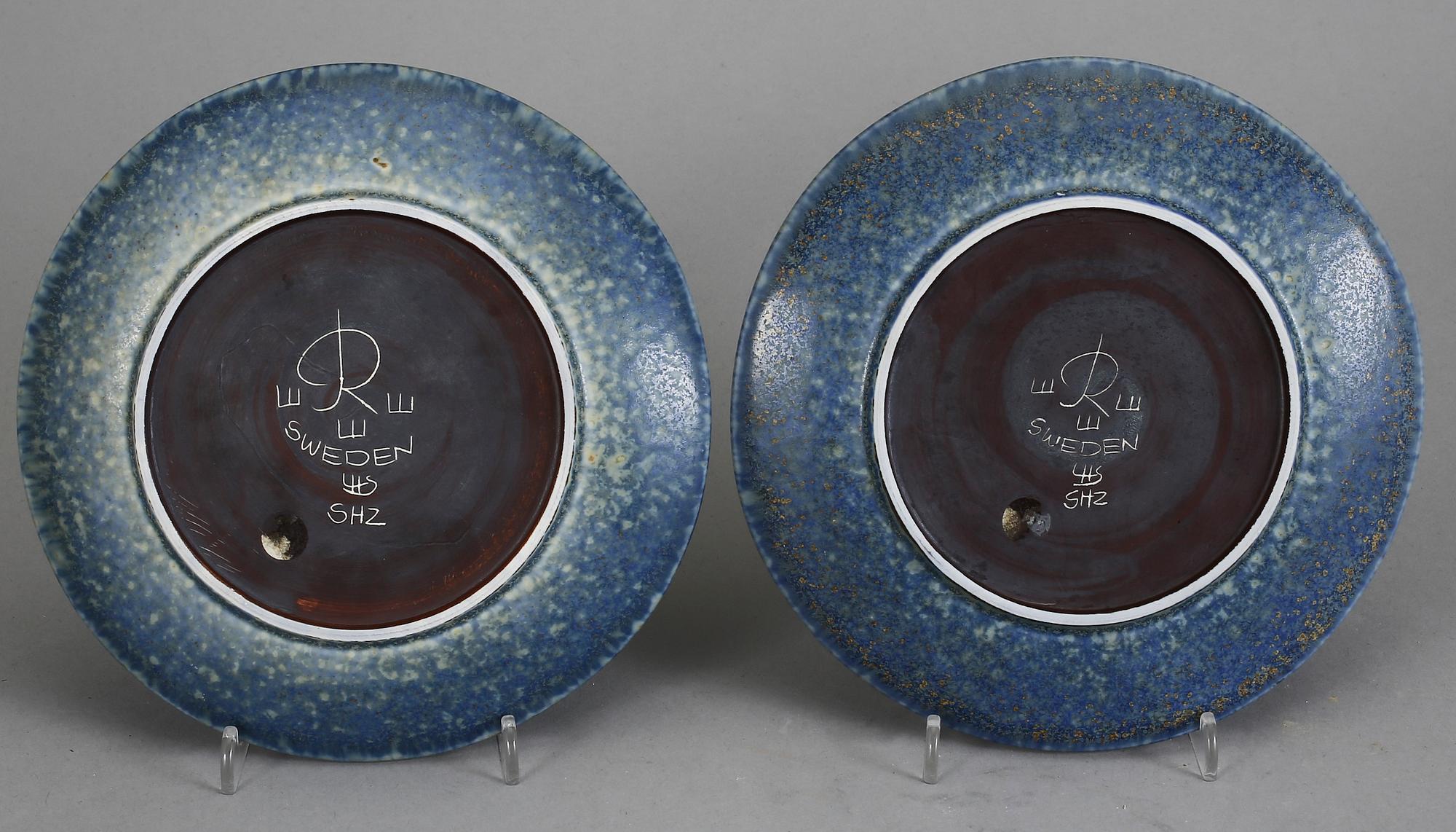SKÅLFAT, 2 st, stengods, Carl Harry Stålhane, Rörstrand. 1900-talets mitt.