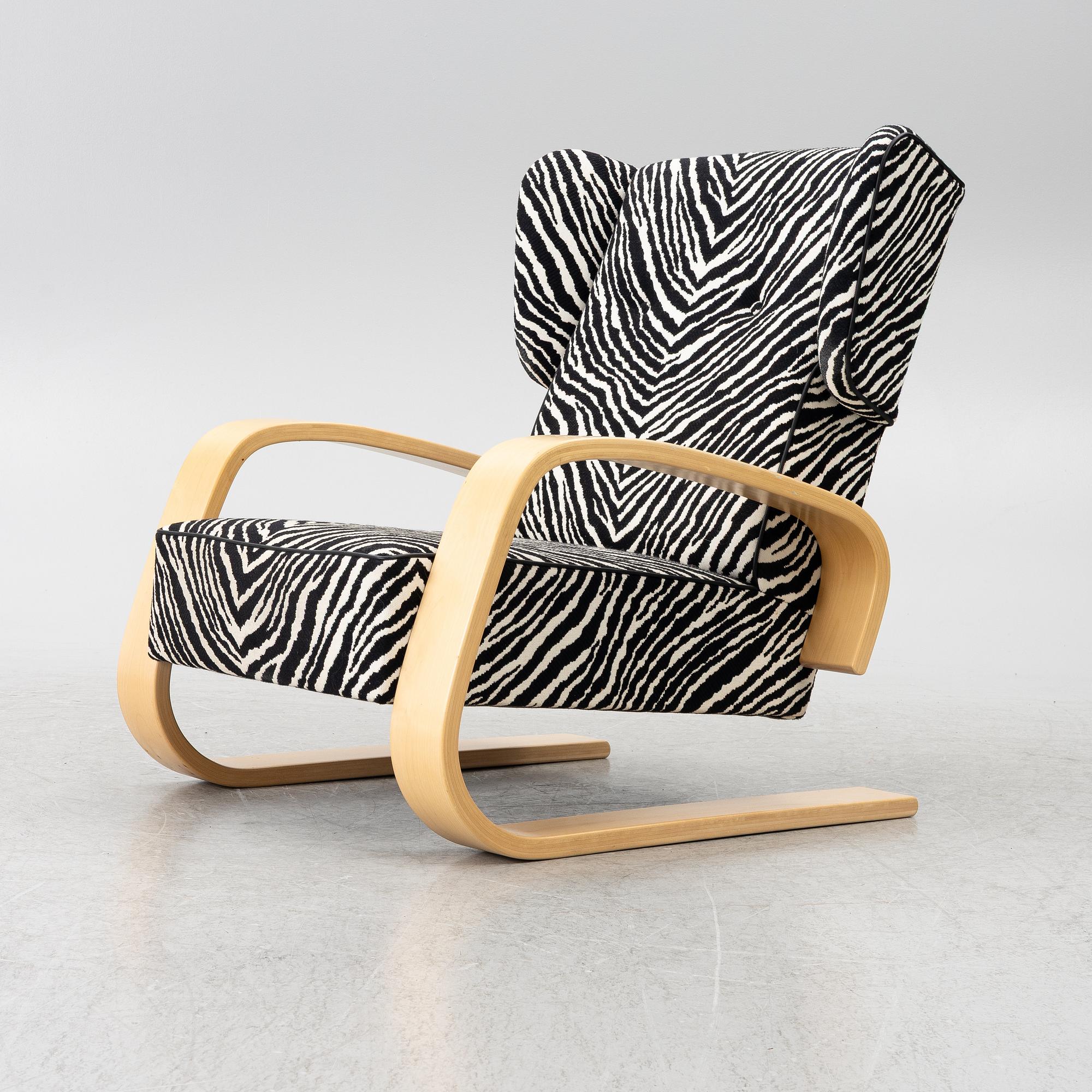 Alvar Aalto, fåtölj, modell 34 Tank, Artek, Finland, 2000-tal.