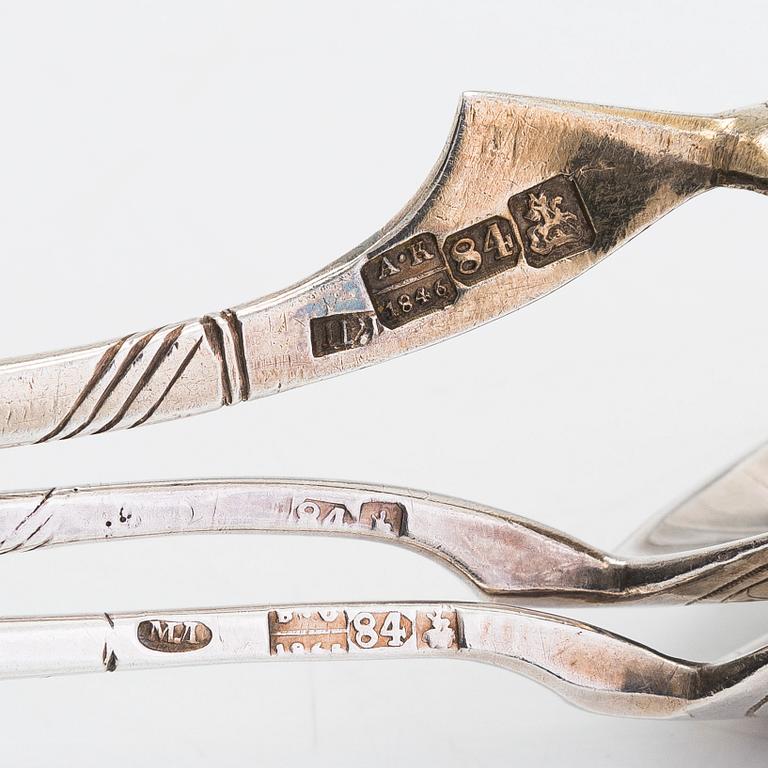 Kaviarsked, förgyllt silver med niello, 1846 och syltskedar, ett par, 1860-tal, Moskva, Ryssland.