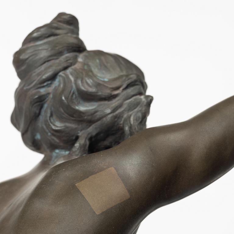 Alice Nordin, seated female figure.